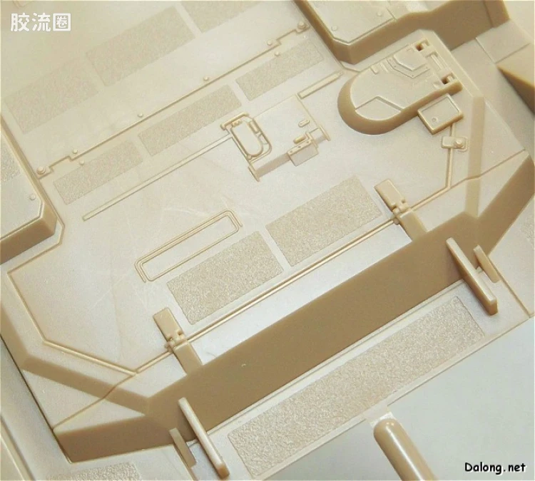 UCHG系列拼装模型 普通版 06 地球联邦军 61式战车5型 - 图片